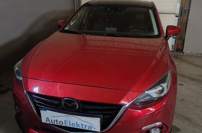 Mazda 3 2.2D Airbag crash data valymas