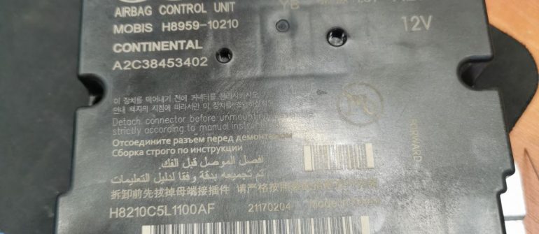 Kia Sorento 2.2D Airbag crash data valymas