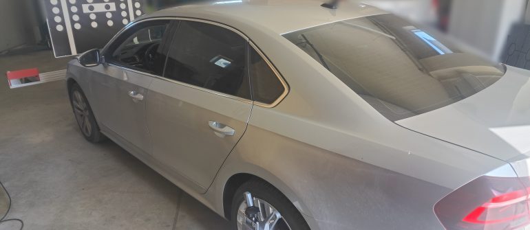 Volkswagen Passat 2.0TSI Distroniko ( ACC ) ir priekinės kameros ( front assist ) kalibravimas
