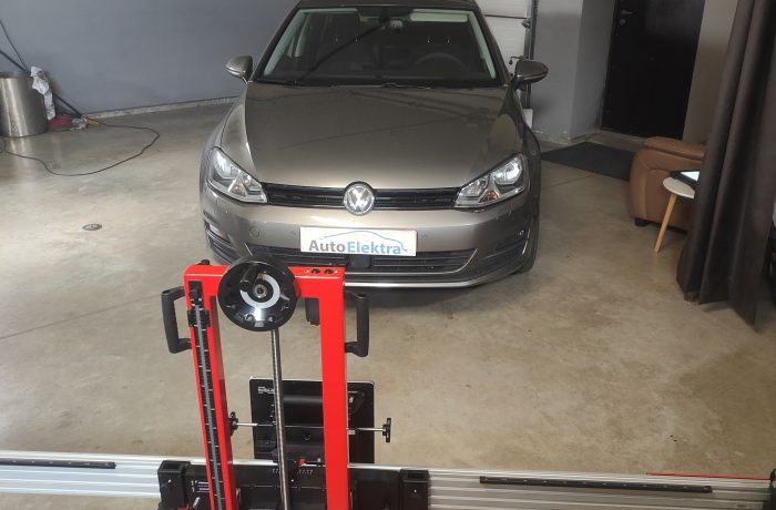 Volkswagen Golf  1.6 TDI ACC (radaro, distroniko) kalibracija