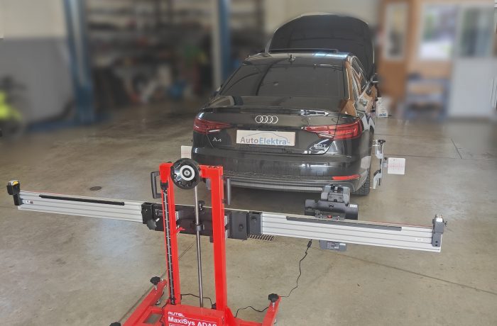 Audi A4 2.0TFSI Lane change assist ( Aklosios zonos ) kalibravimas