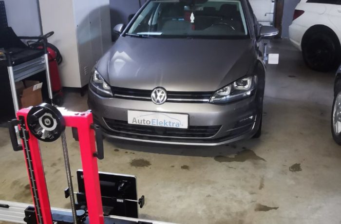 Volkswagen Golf ACC radaro, distroniko kalibravimas