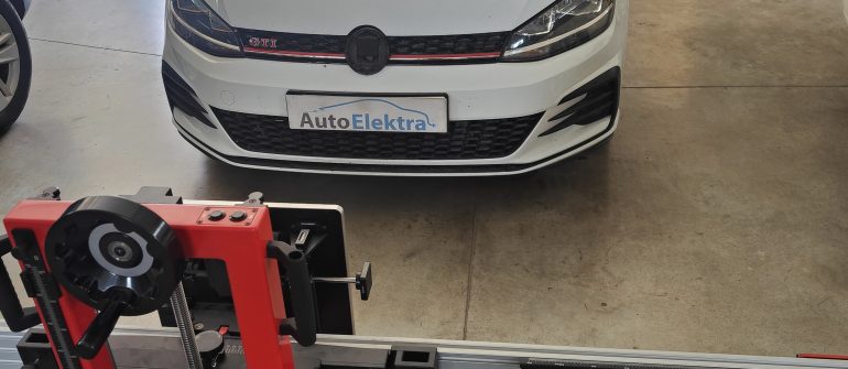 Volkswagen Golf Acc/Distroniko tiesinimas, kalibravimas