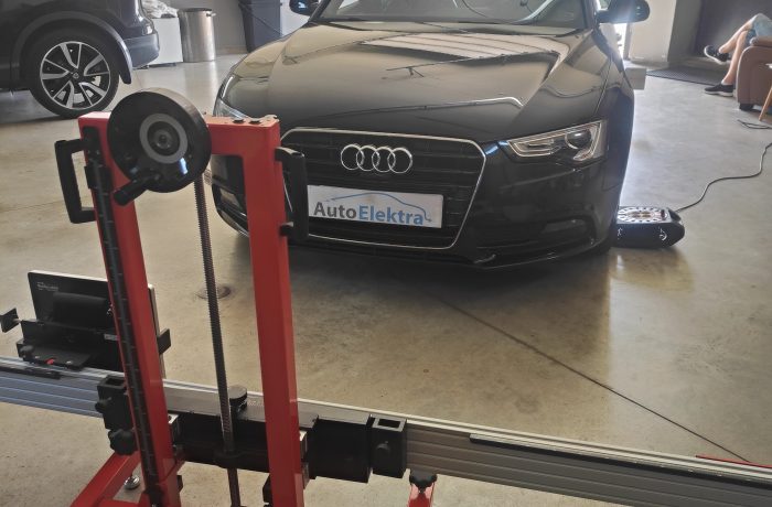 Audi A5 ACC/Distroniko kalibravimas
