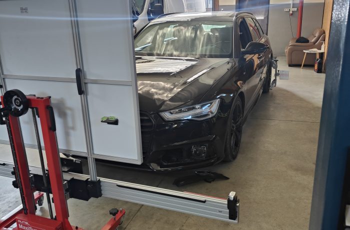 Audi A6 Priekinės stiklo kameros ir ACC/Radaro kalibracija