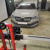 Skoda Superb Distroniko/Radaro kalibravimas