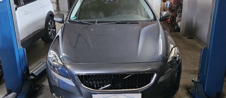 Volvo V40 Crash data programavimas