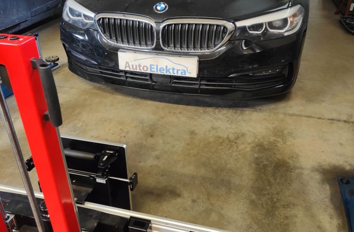 BMW 530D Radaro/Distroniko kalibravimas