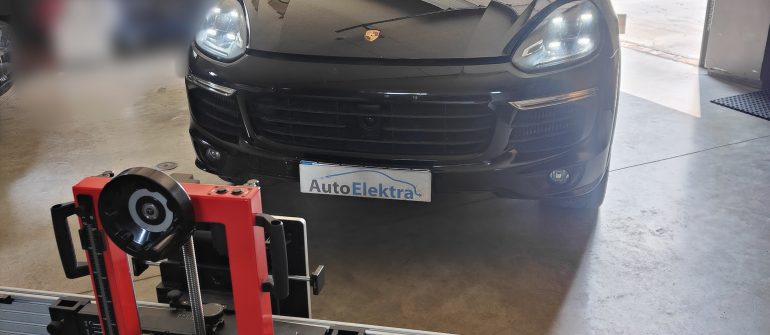Porsche Cayenne ACC ( Adaptive cruise control, distroniko ) kalibravimas