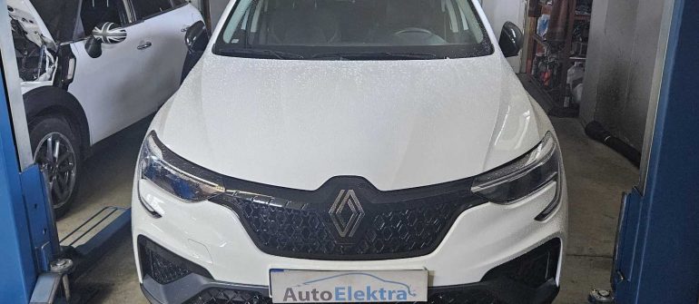 Renault Arkana  RAD(Front radar) ir TCU(Telematic control unit) crash data valymas