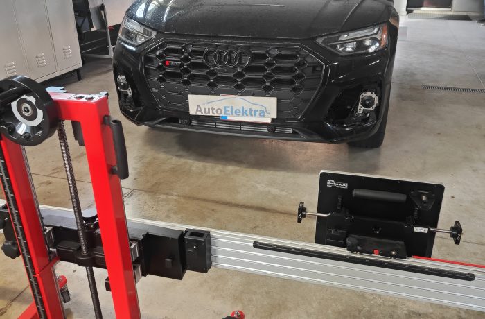 Audi SQ5 ACC Distroniko adaptacija