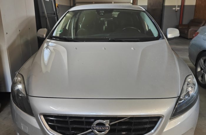 Volvo V40 Pedestrian Protection programavimas
