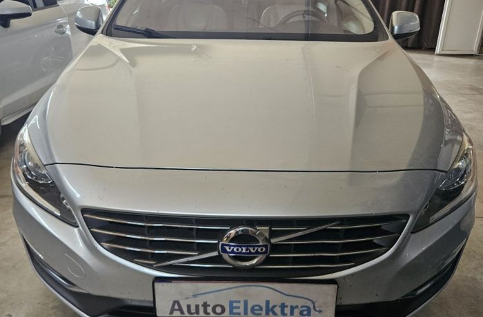 Volvo S60 2.5 T5  Variklio įsiurbimo sistemos sandarumo patikra, taisymas