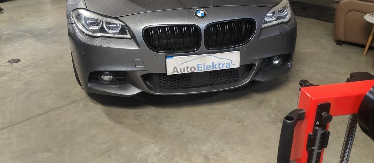 BMW 520D F11 Distroniko kalibravimas, VTG transfer box tepalo keitimo adaptacija